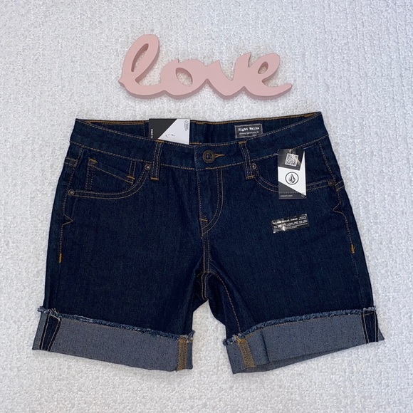 NWT 💙 Volcom Night Walks Skinny Bermuda Dark LOW RISE Size 5 - Picture 1 of 12